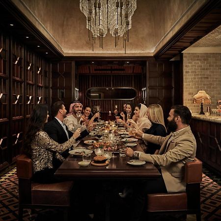 Four Seasons Hotel Abu Dhabi At Al Maryah Island Esterno foto Private dining room at CUT
