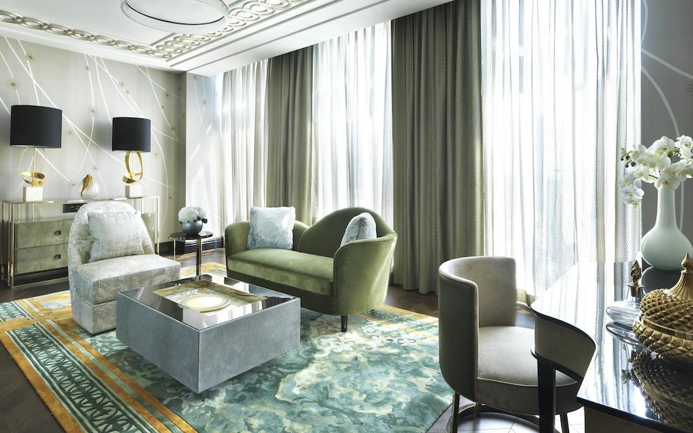 Four Seasons Hotel Abu Dhabi At Al Maryah Island Esterno foto A living room