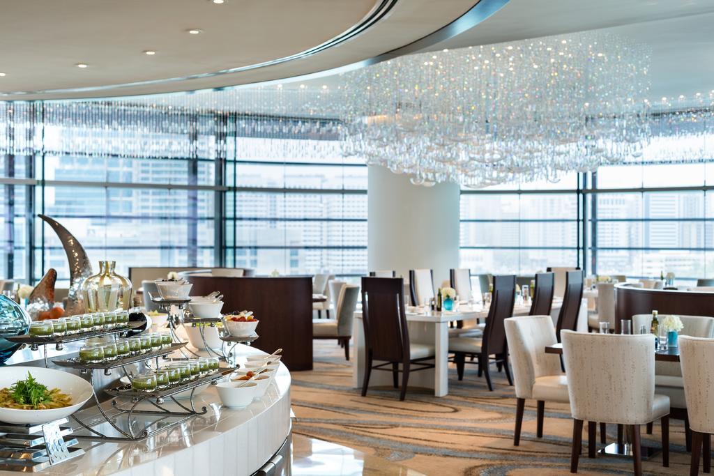 Four Seasons Hotel Abu Dhabi At Al Maryah Island Esterno foto The restaurant