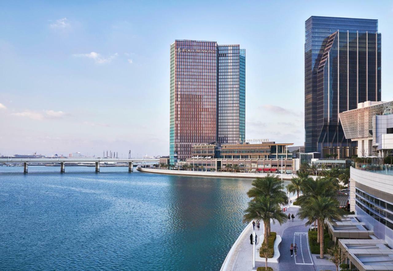Four Seasons Hotel Abu Dhabi At Al Maryah Island Esterno foto The Ritz-Carlton, Abu Dhabi, Grand Canal