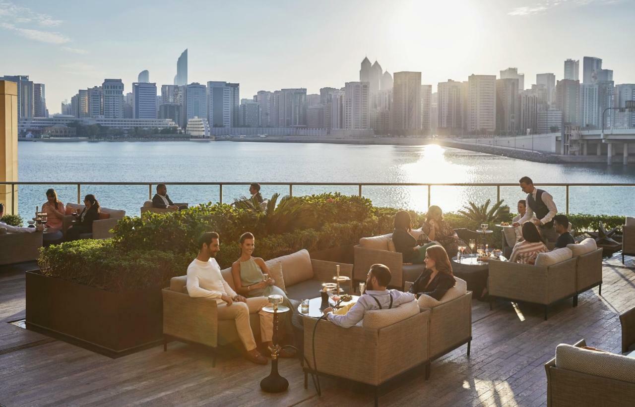 Four Seasons Hotel Abu Dhabi At Al Maryah Island Esterno foto The View at The Palm